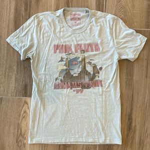 Men’s Pink Floyd T shirt size medium lucky brand
